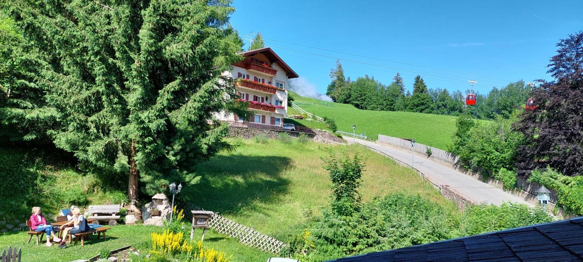 Garni Panoramik Hotel Ortisei Exterior foto